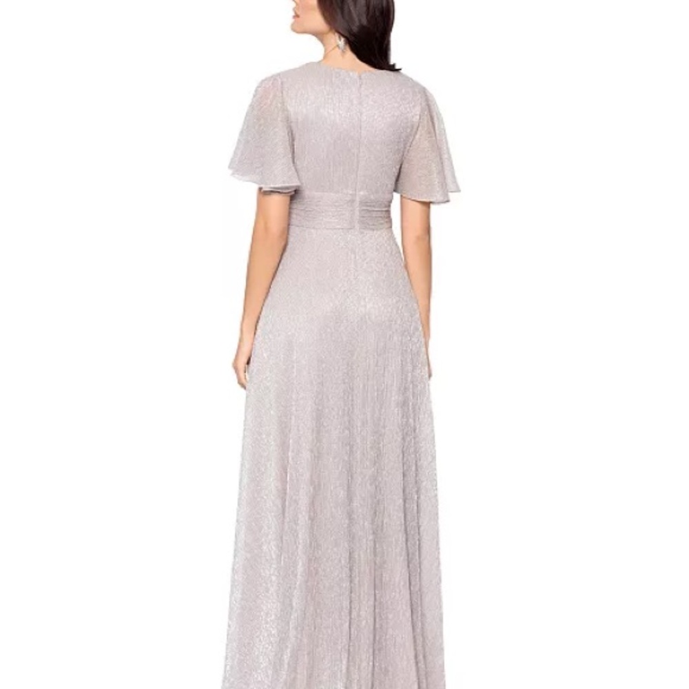 Betsy & Adam women's metallic flutter-sleeve formal gown - Picture 2 of 8